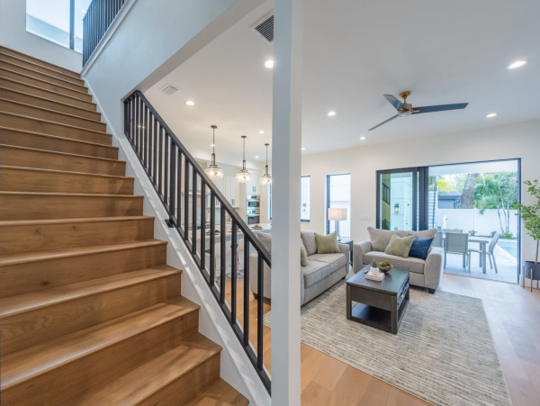 Luxury Sarasota Vacation Home with Pool & Guest House