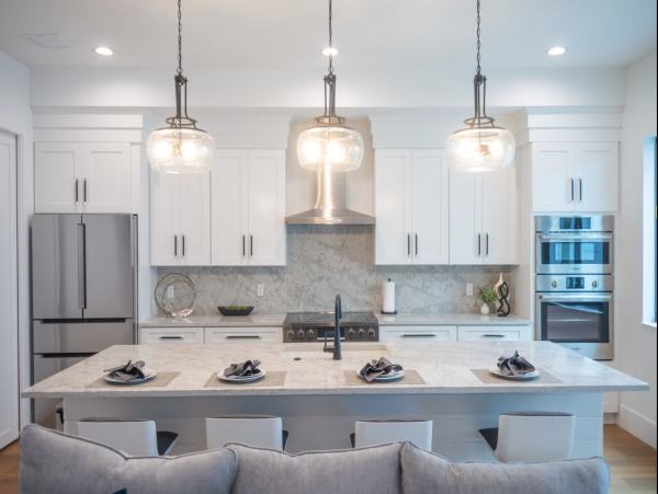Luxury Sarasota Vacation Home with Pool & Guest House