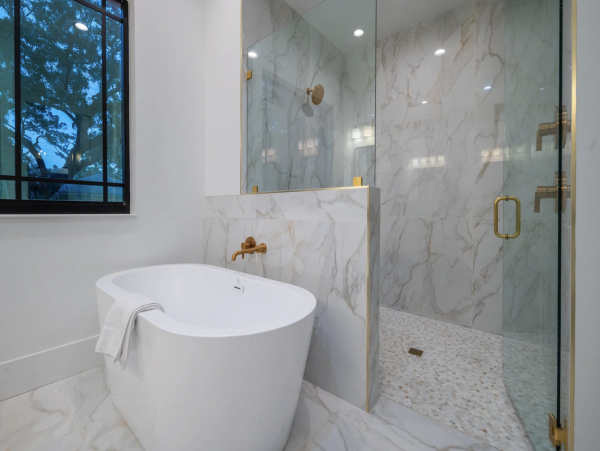 Luxury Sarasota Vacation Home with Pool & Guest House