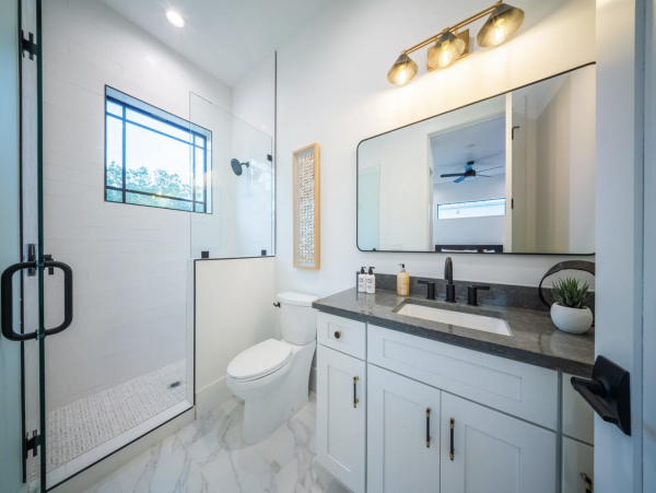 Luxury Sarasota Vacation Home with Pool & Guest House