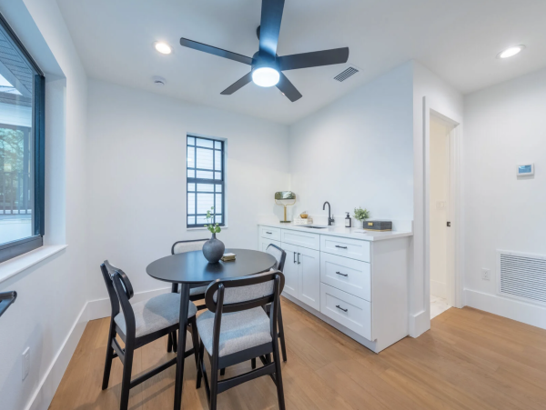 Luxury Sarasota Vacation Home with Pool & Guest House