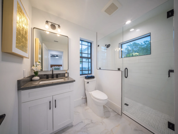 Luxury Sarasota Vacation Home with Pool & Guest House