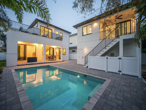 Luxury Sarasota Vacation Home with Pool & Guest House