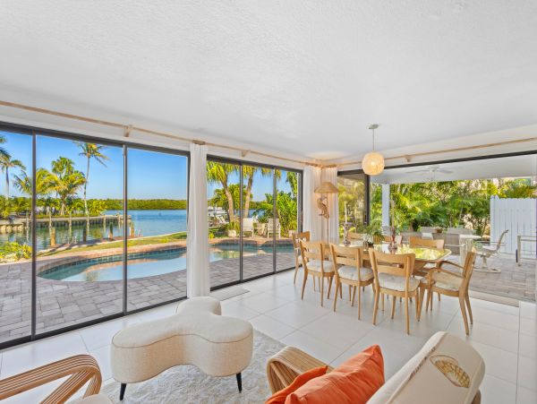 Longboat Key Elegant Waterfront Retreat with Private Dock & Pool