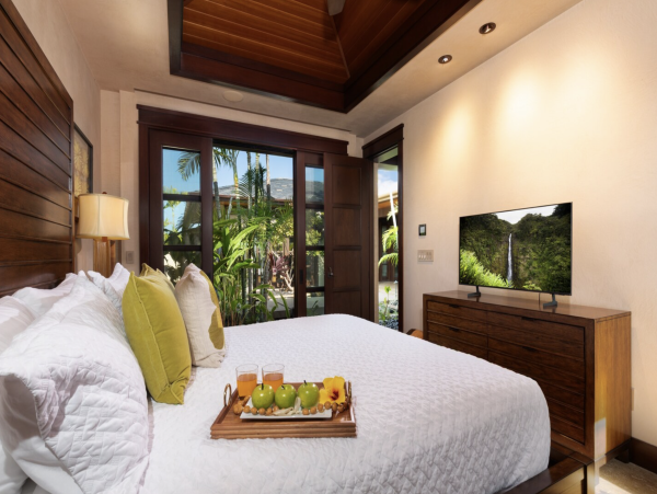 Pure Luxury One level Estate Home
