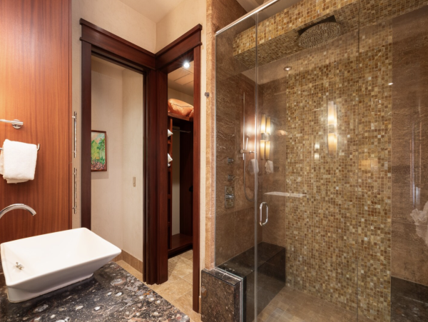 Pure Luxury One level Estate Home