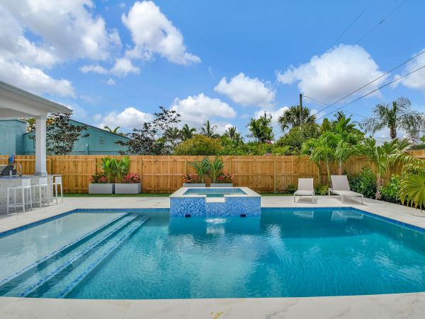Delray Beach Beautiful Five Bedroom Vacation Home with Pool 5 Bedroom