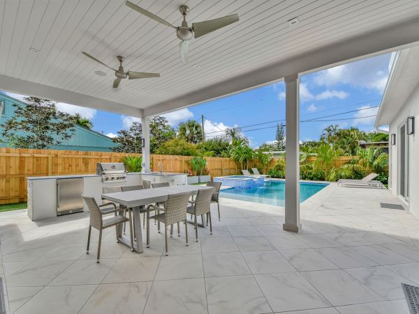 Delray Beach Beautiful Five Bedroom Vacation Home with Pool 5 Bedroom