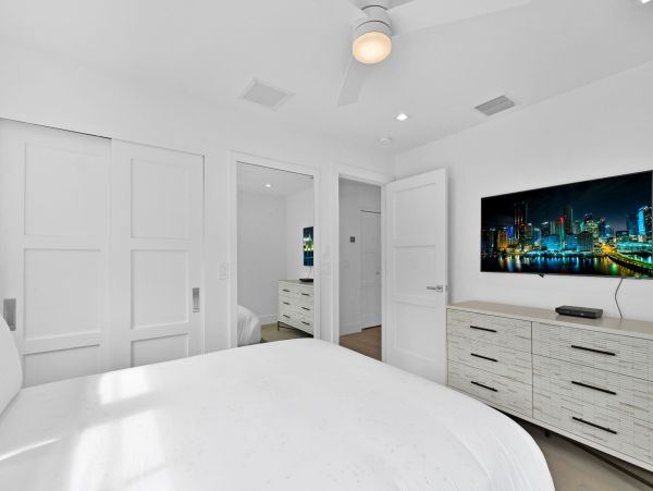 Delray Beach Beautiful Five Bedroom Vacation Home with Pool 5 Bedroom