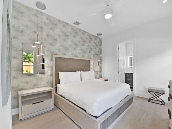 Delray Beach Beautiful Five Bedroom Vacation Home with Pool 5 Bedroom