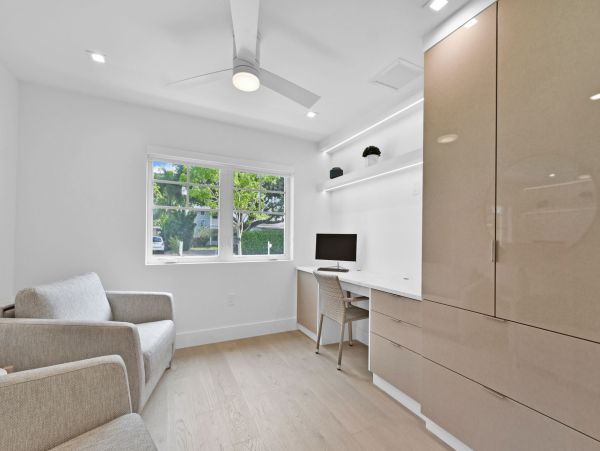 Delray Beach Beautiful Five Bedroom Vacation Home with Pool 5 Bedroom