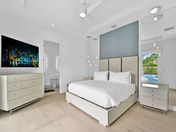 Delray Beach Beautiful Five Bedroom Vacation Home with Pool 5 Bedroom