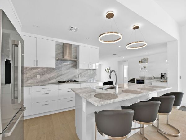 Delray Beach Beautiful Five Bedroom Vacation Home with Pool 5 Bedroom