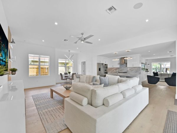 Delray Beach Beautiful Five Bedroom Vacation Home with Pool 5 Bedroom