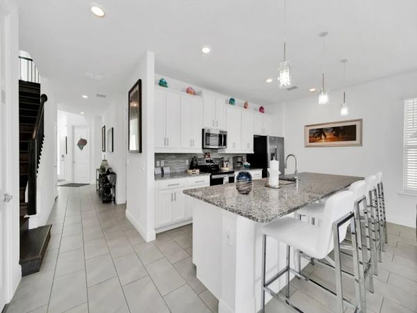 Orlando Exceptional Four Bedroom Vacation Villa