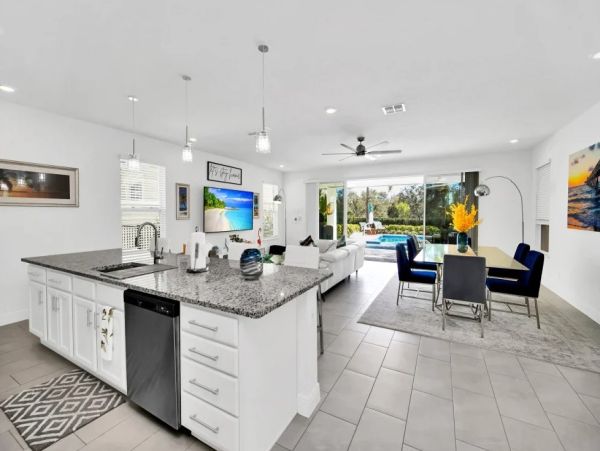 Orlando Exceptional Four Bedroom Vacation Villa