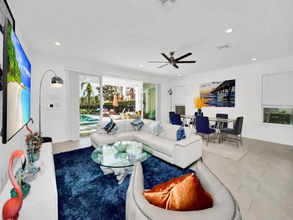 Orlando Exceptional Four Bedroom Vacation Villa