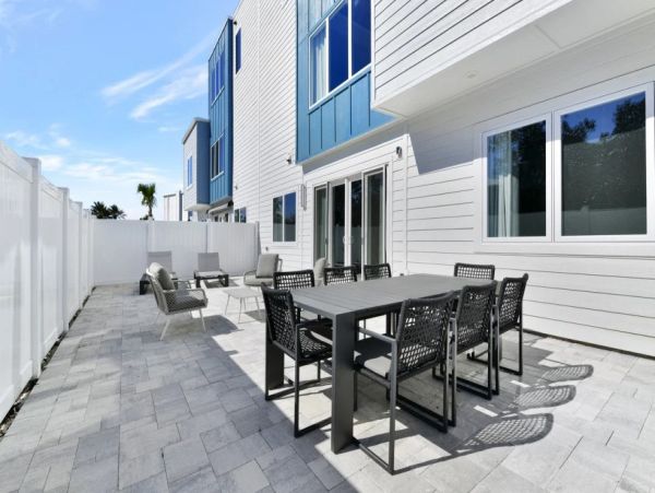 Orlando Four Bedroom Luxury Vacation Residence