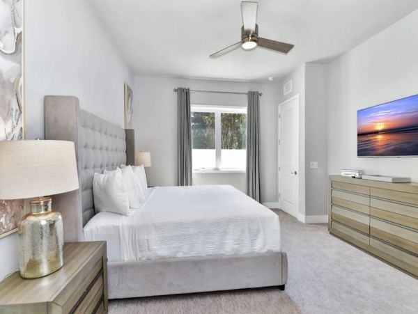 Orlando Four Bedroom Luxury Vacation Residence