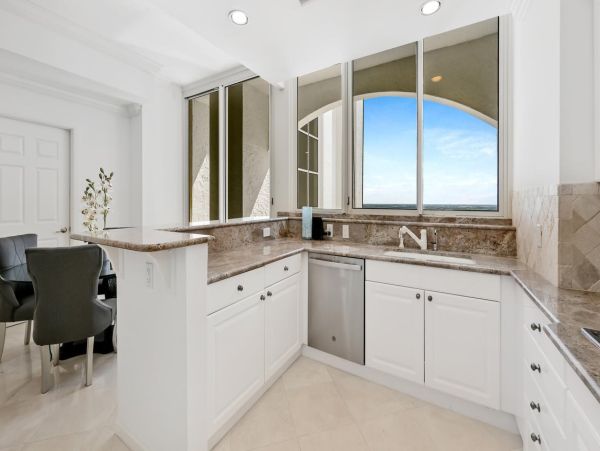 Private Beachfront Dining Exclusive Naples Three Bedroom