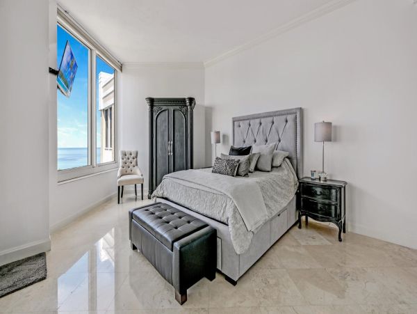 Private Beachfront Dining Exclusive Naples Three Bedroom