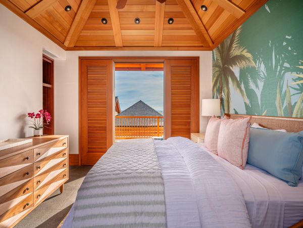 Kauai Luxury Vacation Rental - South Shore Villa and Guest House with Pool