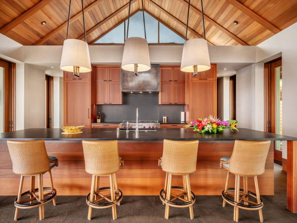 Kauai Luxury Vacation Rental - South Shore Villa and Guest House with Pool