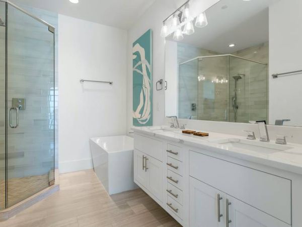 Beachfront 10-Bedroom Vacation Rentals  with Private Pools in Panama City Beach