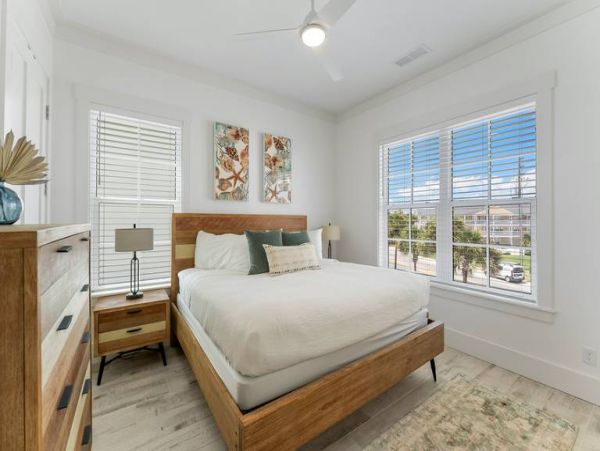 Beachfront 10-Bedroom Vacation Rentals  with Private Pools in Panama City Beach