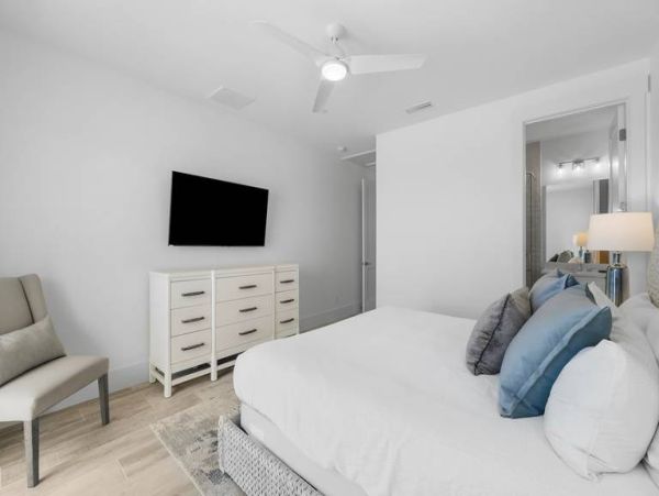 Beachfront 10-Bedroom Vacation Rentals  with Private Pools in Panama City Beach