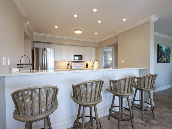Beachfront Elegance on Sanibel Island - 3 BR Condo with Gulf Views