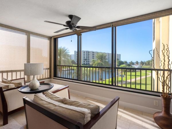 Posh Siesta Key Beach New Arrival