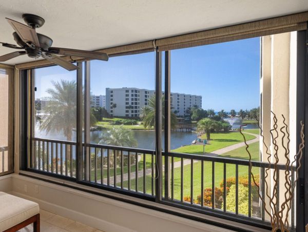 Posh Siesta Key Beach New Arrival