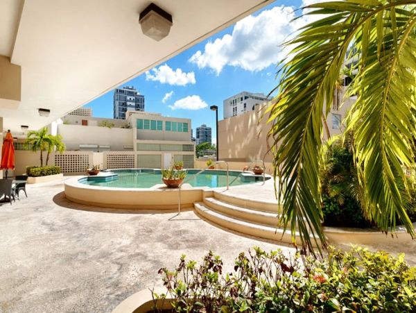 Puerto Rico Stylish Four Bedroom Vacation Rental Walk to Beach