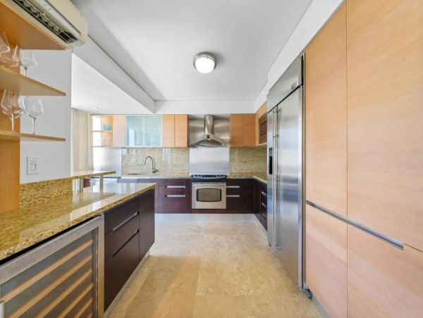 Puerto Rico Stylish Four Bedroom Vacation Rental Walk to Beach