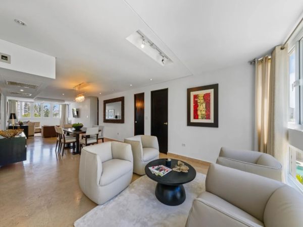 Puerto Rico Stylish Four Bedroom Vacation Rental Walk to Beach