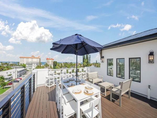 Luxury Clearwater Beach Vacation Rental Private Pool, Rooftop Deck & More