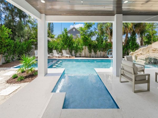 Luxury Clearwater Beach Vacation Rental Private Pool, Rooftop Deck & More