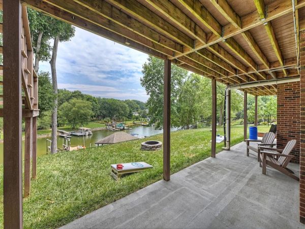 Lake Norman Home 1093979