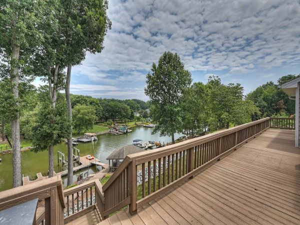 Lake Norman Home 1093979