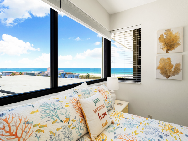 Siesta Key Beachfront Vacation Rental - Siesta Key Condo with Ocean Views