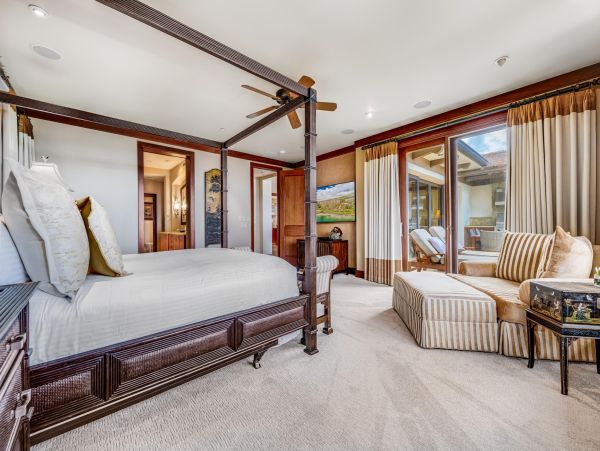 One of The most Sought After Private Villas in Waillea.