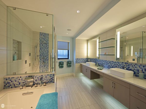 Five Bedroom Beachfront Treasure Island Vacation Home with Pool & Stunning Views