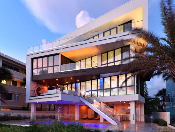 Five Bedroom Beachfront Treasure Island Vacation Home with Pool & Stunning Views