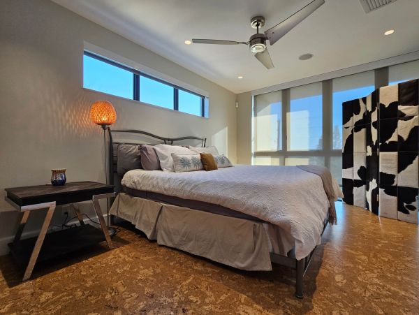 Five Bedroom Beachfront Treasure Island Vacation Home with Pool & Stunning Views
