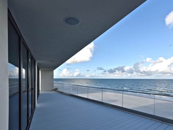 Five Bedroom Beachfront Treasure Island Vacation Home with Pool & Stunning Views