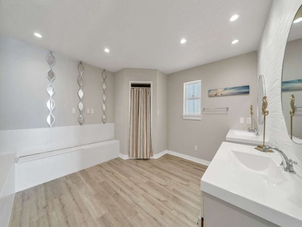 Luxury Gulf Front Vacation Rental in Miramar Beach -  Beachfront Event Home