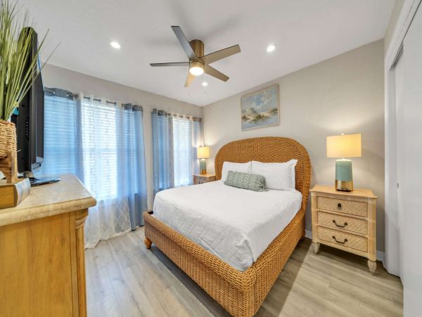 Luxury Gulf Front Vacation Rental in Miramar Beach -  Beachfront Event Home
