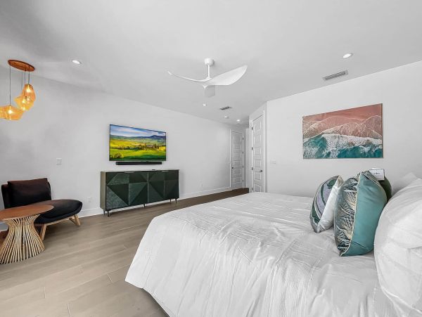 Gulf Front Vacation Rental with Private Pool & Jacuzzi Luxury Treasure Island Beach House