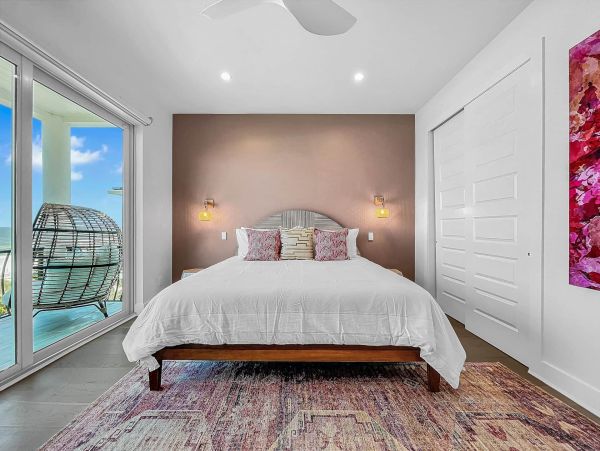 Gulf Front Vacation Rental with Private Pool & Jacuzzi Luxury Treasure Island Beach House